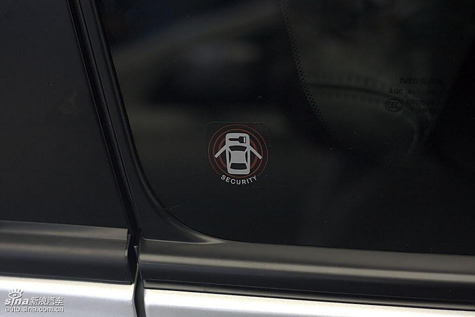 东风日产奇骏到店实拍