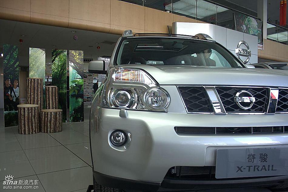 东风日产奇骏到店实拍