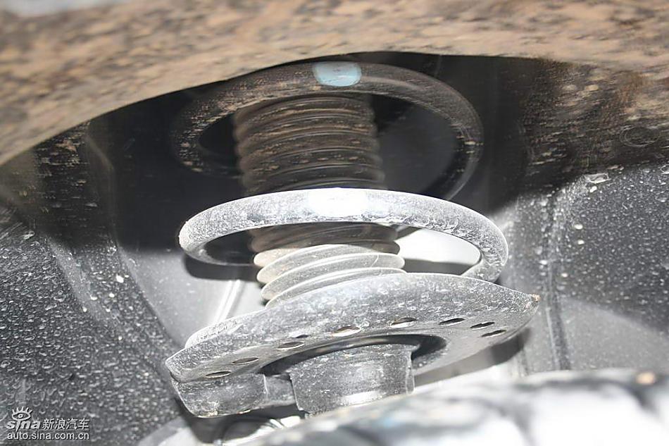 新一代奇骏外观实拍图