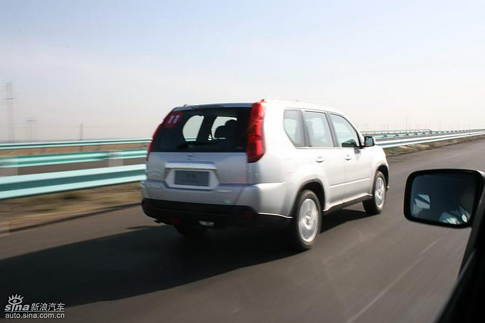 新浪汽车新疆大漠试驾新一代奇骏