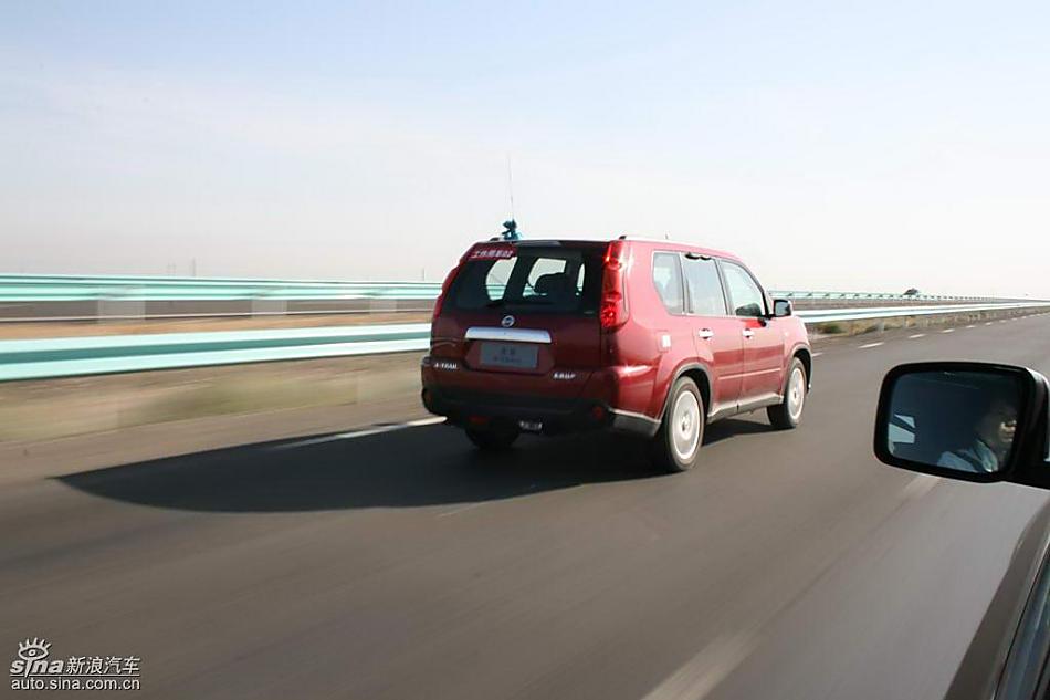 新浪汽车新疆大漠试驾新一代奇骏
