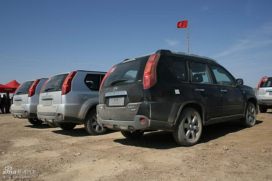 新浪汽车新疆大漠试驾新一代奇骏
