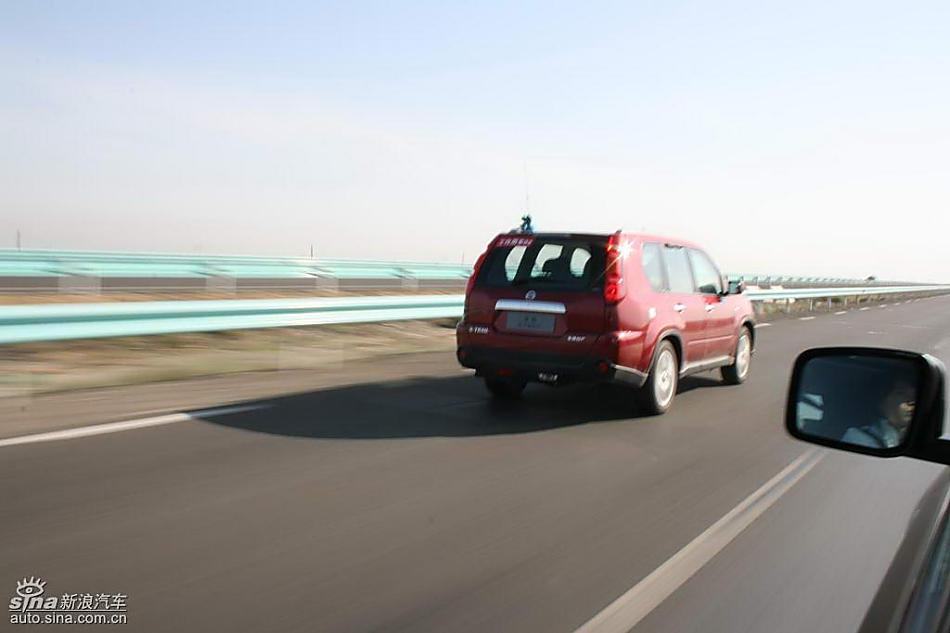 新浪汽车新疆大漠试驾新一代奇骏