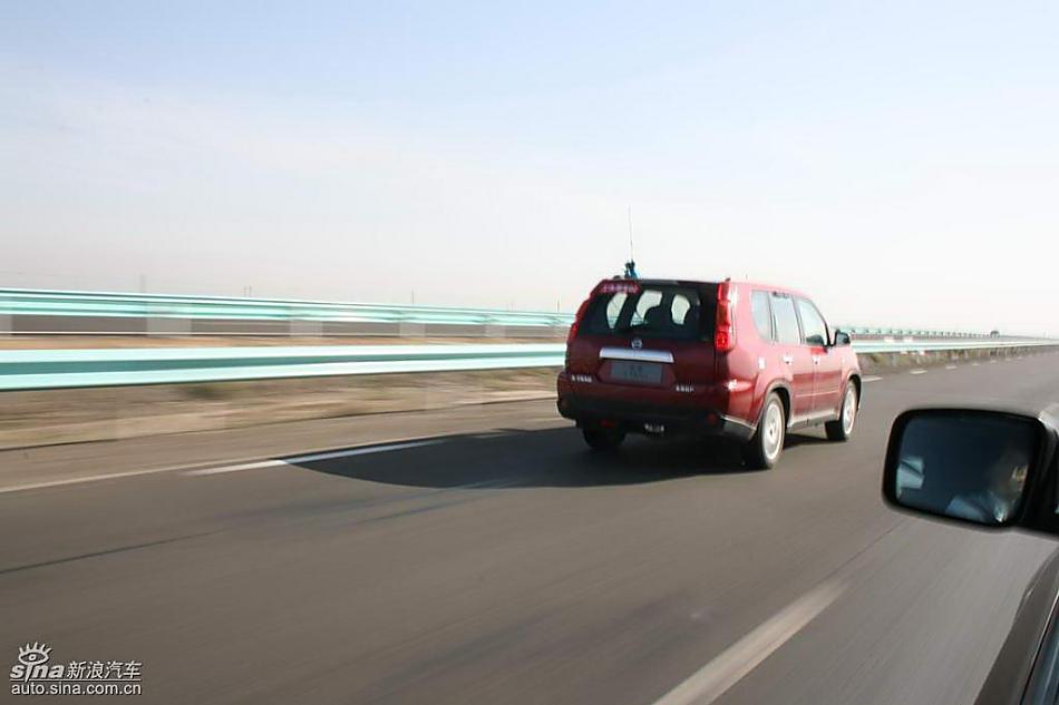 新浪汽车新疆大漠试驾新一代奇骏