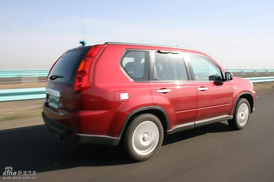 新浪汽车新疆大漠试驾新一代奇骏