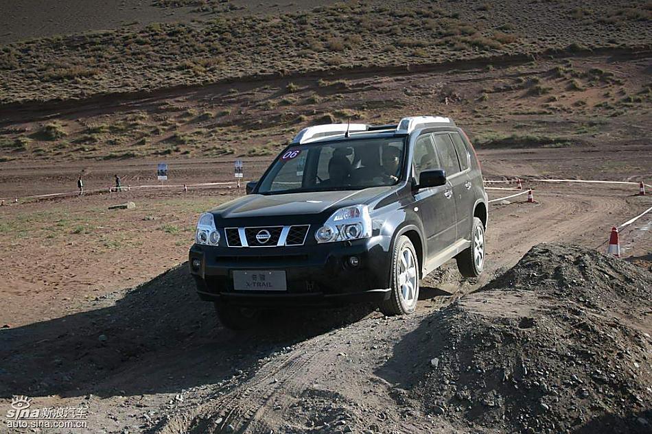 新浪汽车新疆大漠试驾新一代奇骏