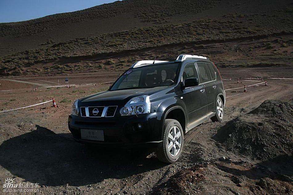 新浪汽车新疆大漠试驾新一代奇骏