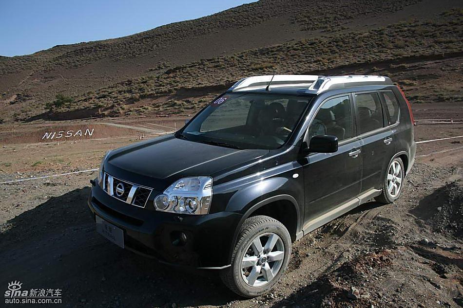 新浪汽车新疆大漠试驾新一代奇骏