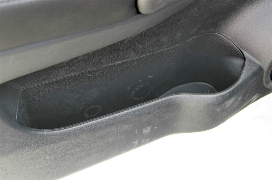 奇骏 2014款 2.0L CVT 舒适版 座椅空间