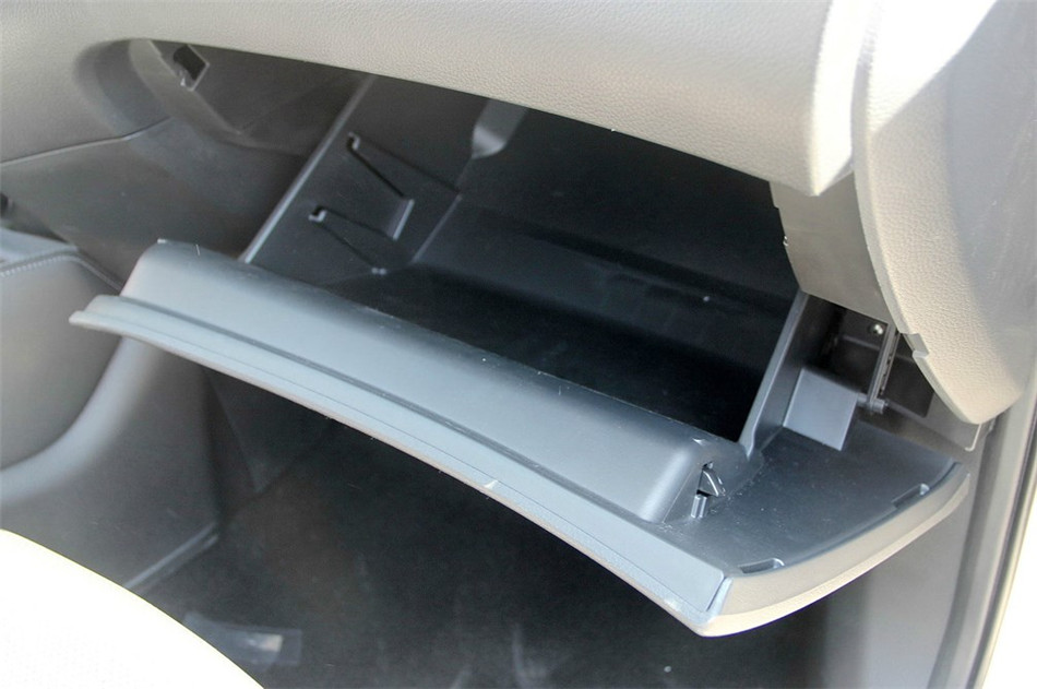 奇骏 2014款 2.0L CVT 舒适版 座椅空间