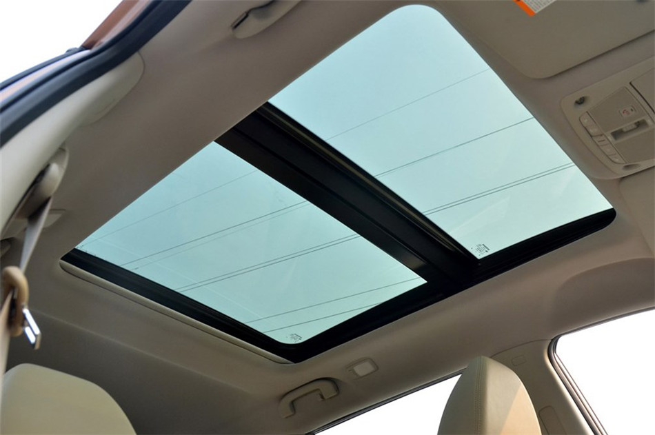 奇骏 2014款 四驱 2.5L CVT 至尊版 座椅空间