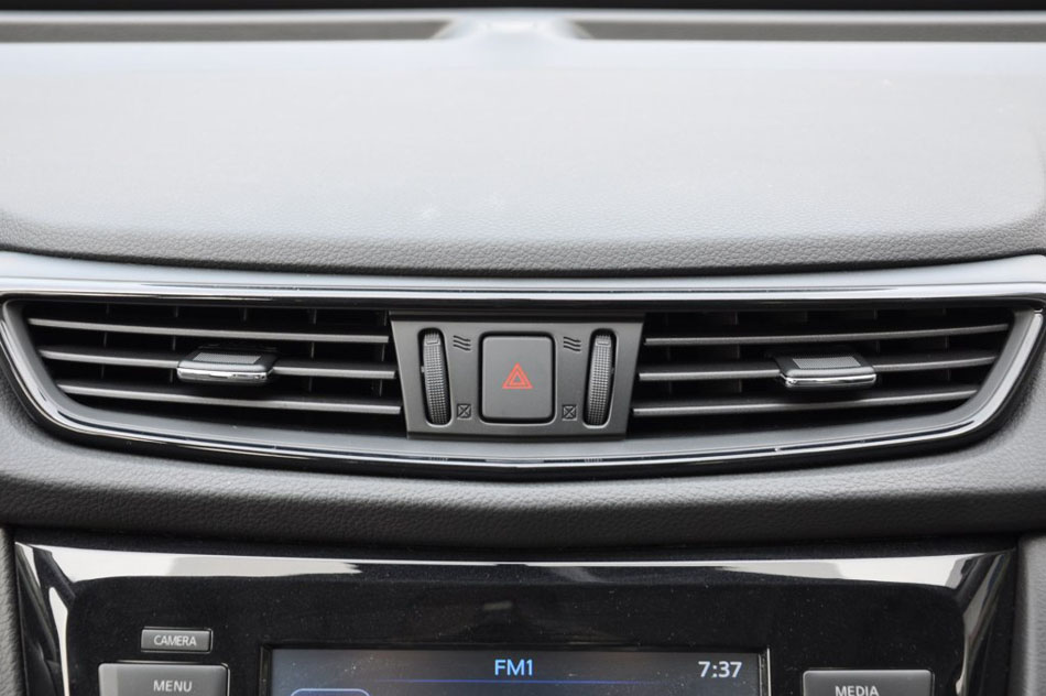 2017款 2.0L CVT七座舒适版 2WD 内饰