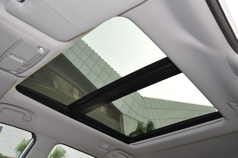 2017款 2.0L CVT七座舒适版 2WD 座椅空间