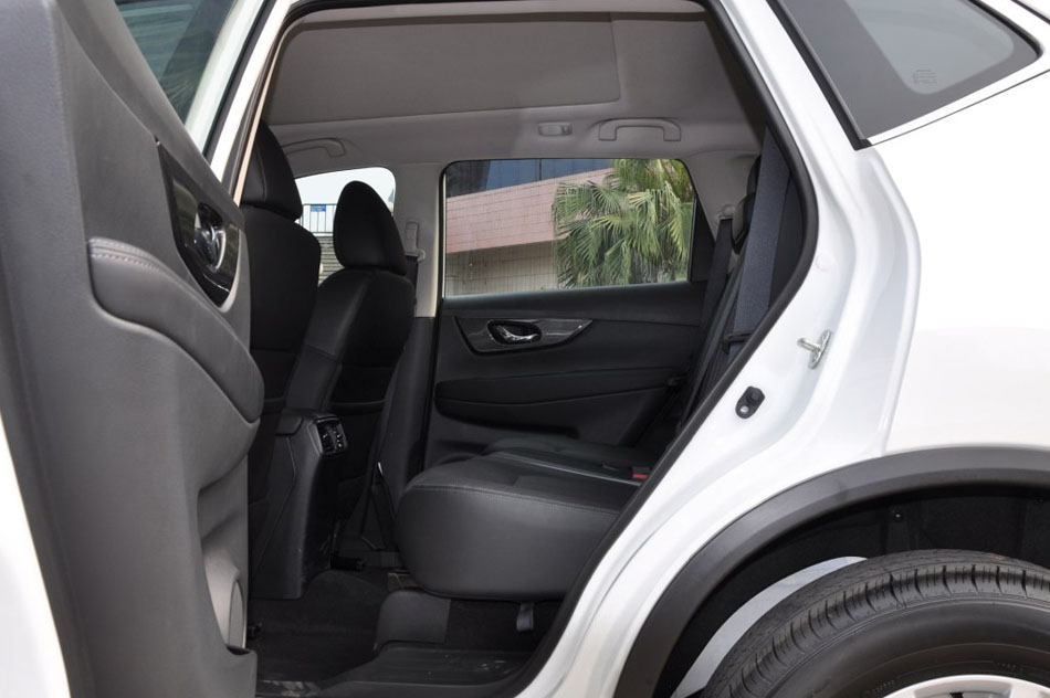 2017 2.0L CVTʰ 2WD οռ