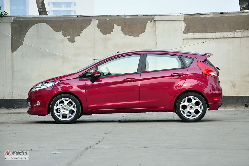 2011款嘉年华高清到店实拍