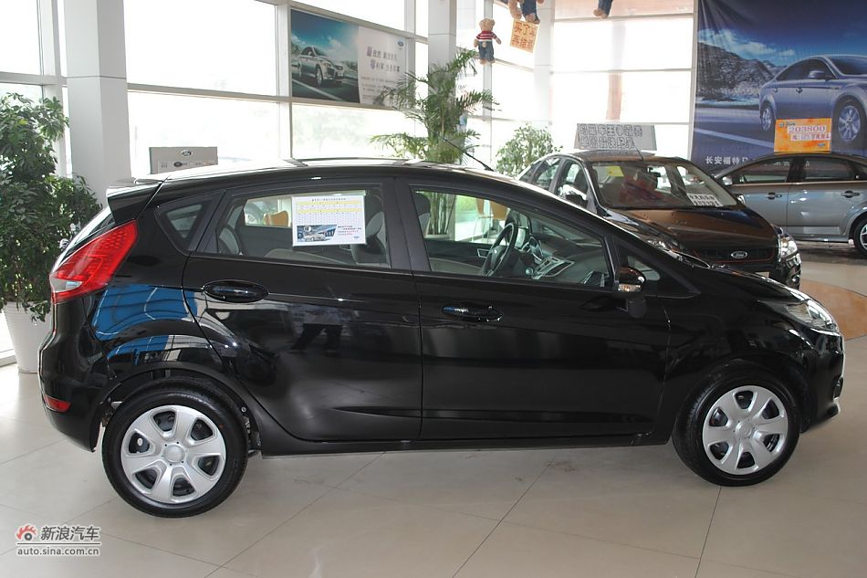 09款新嘉年华1.5L自动时尚型