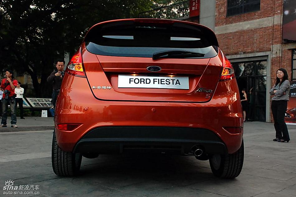 新嘉年华外观实拍