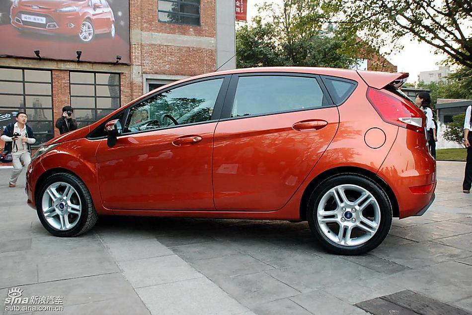 新嘉年华外观实拍