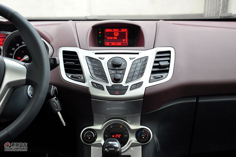 2011款嘉年华高清到店实拍