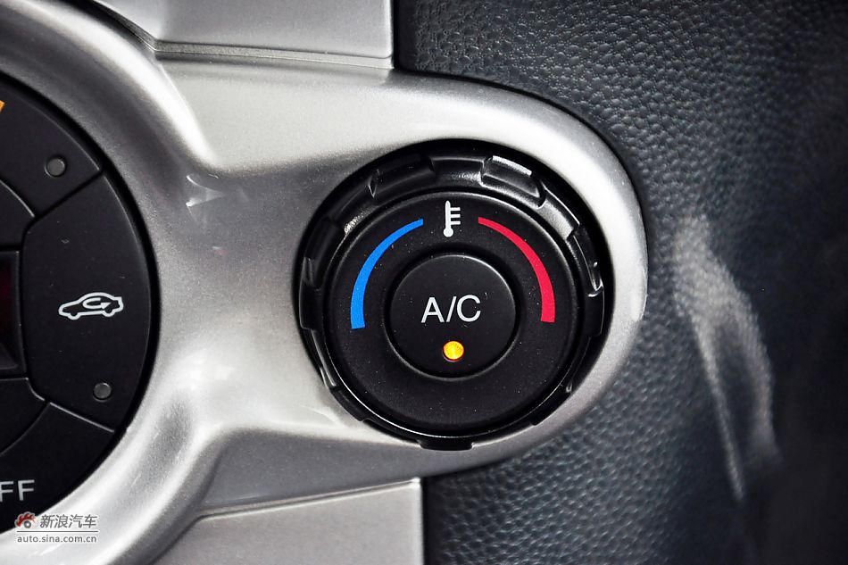 2011款嘉年华高清到店实拍