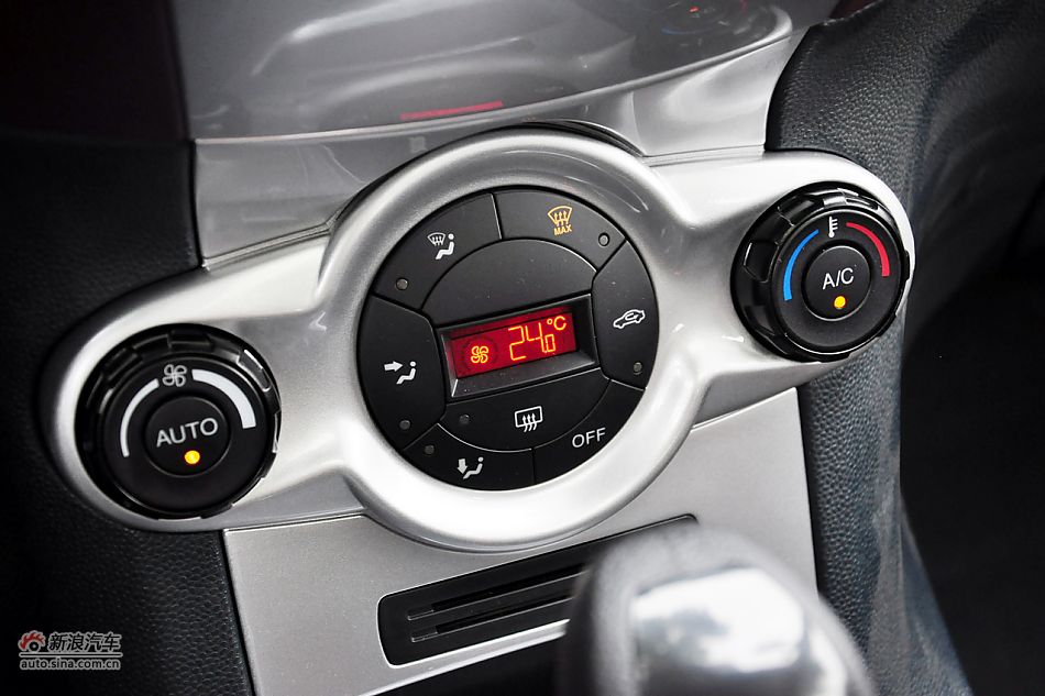 2011款嘉年华高清到店实拍