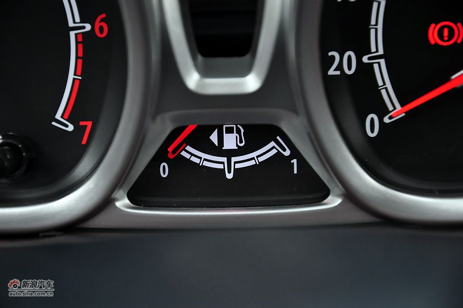 2011款嘉年华高清到店实拍