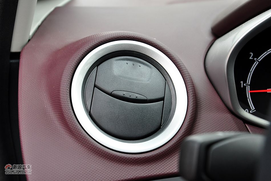 2011款嘉年华高清到店实拍