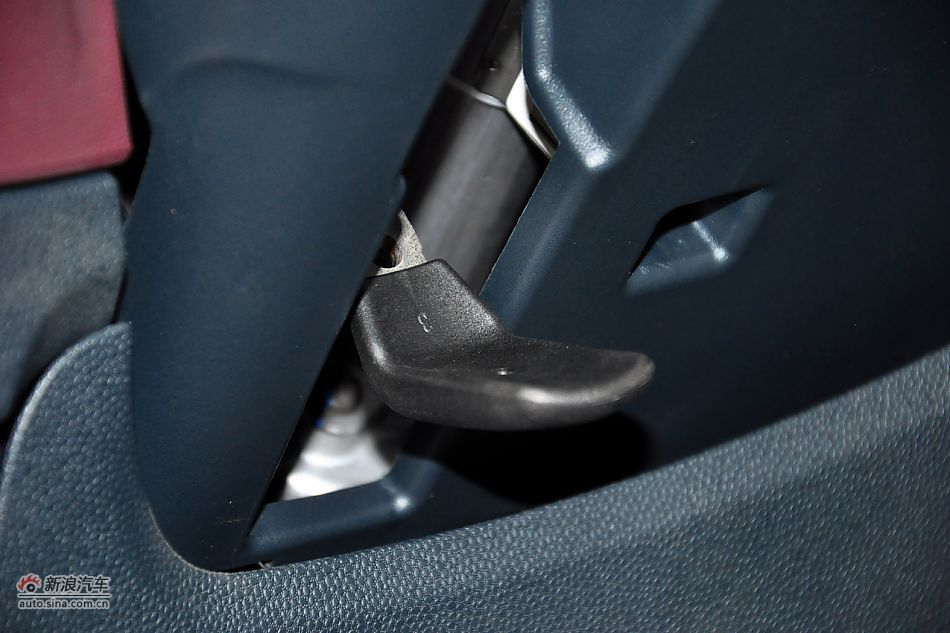 2011款嘉年华高清到店实拍