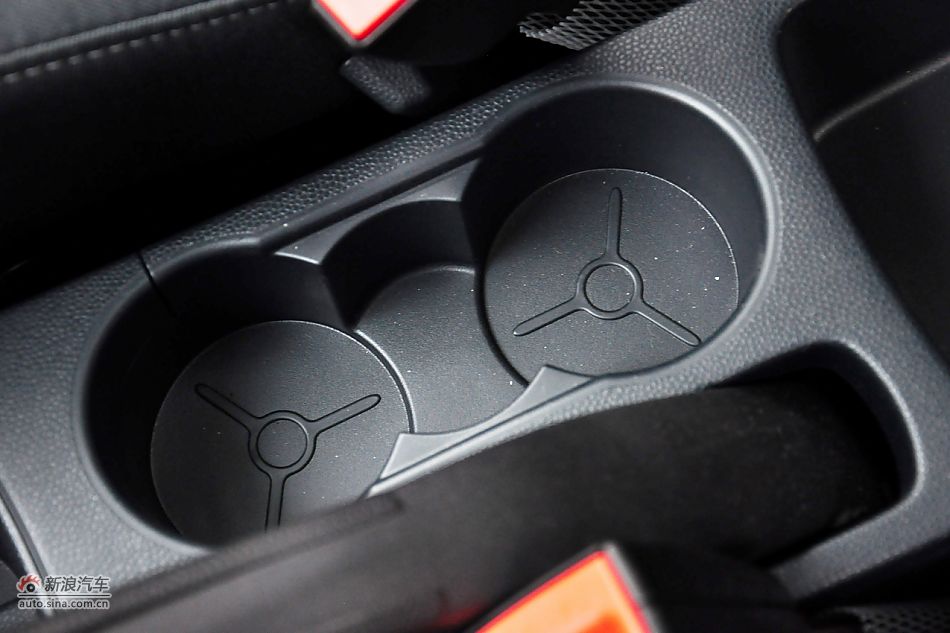 2011款嘉年华高清到店实拍