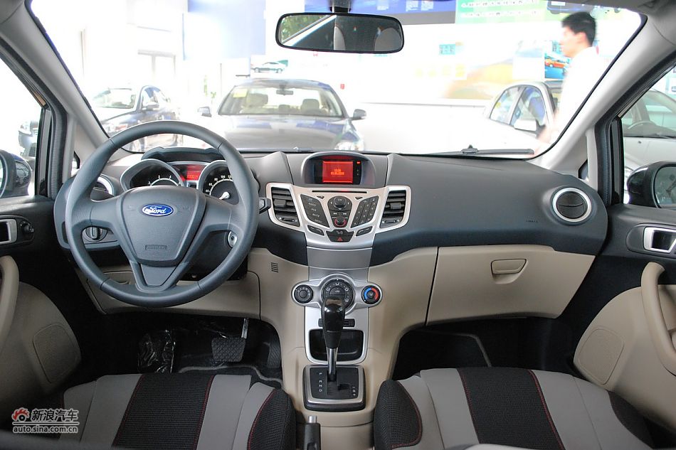 09款新嘉年华1.5L自动时尚型