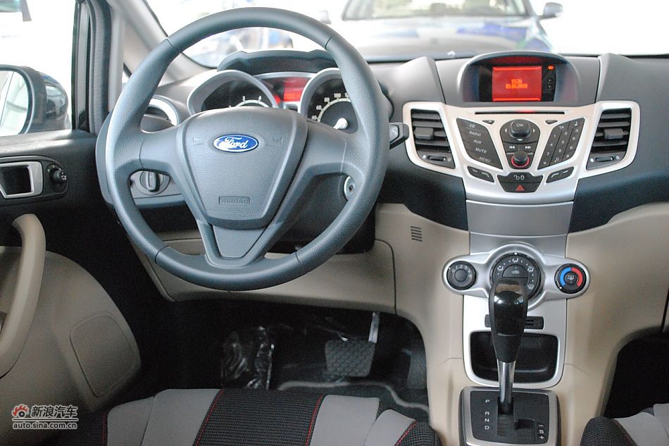 09款新嘉年华1.5L自动时尚型