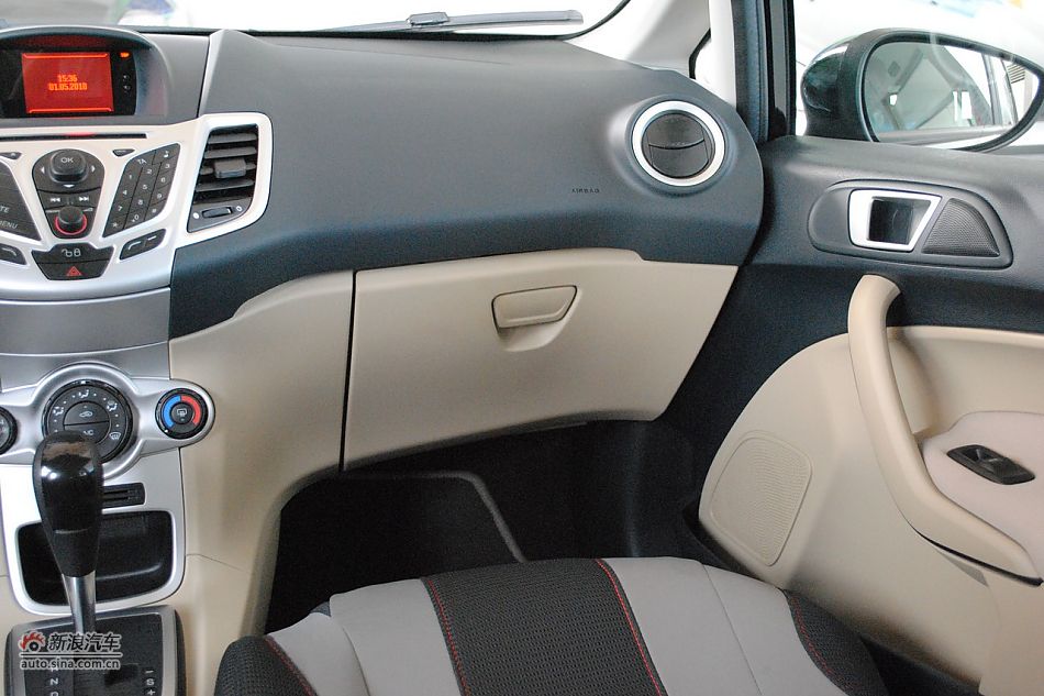 09款新嘉年华1.5L自动时尚型