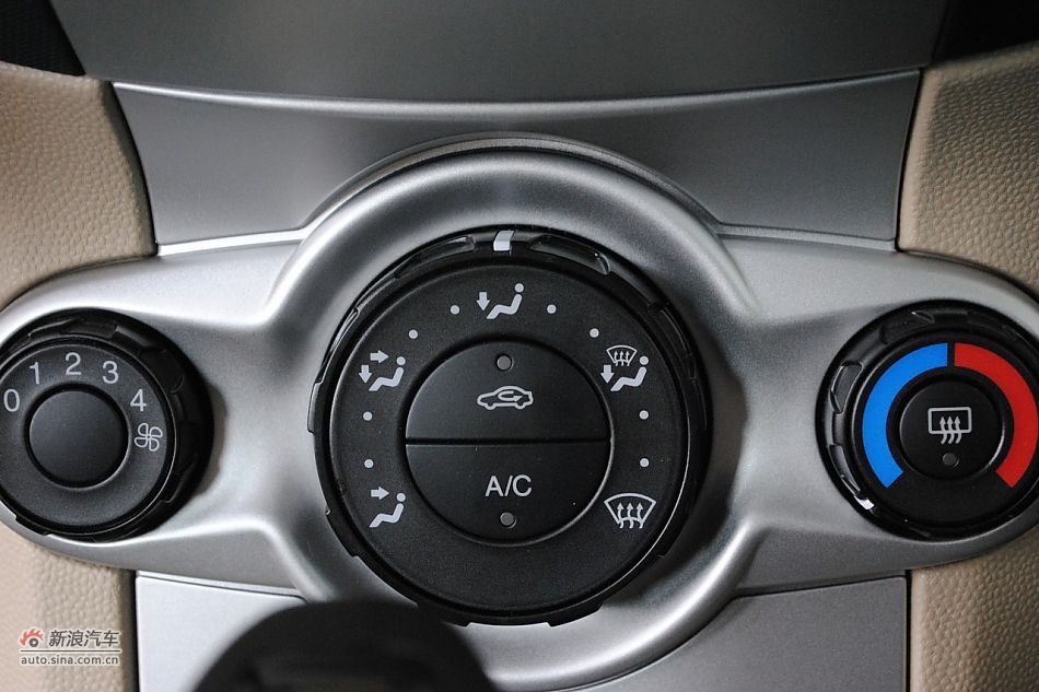 09款新嘉年华1.5L自动时尚型