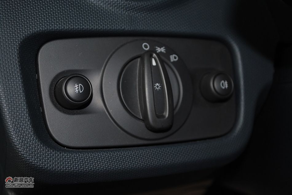 09款新嘉年华1.5L自动时尚型