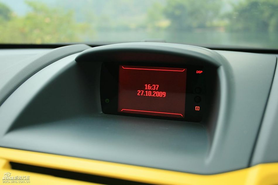 新嘉年华1.5L手动时尚限量版