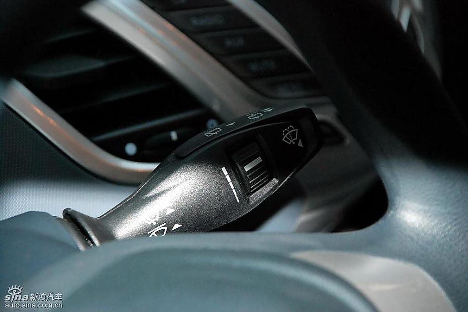 新嘉年华内饰实拍