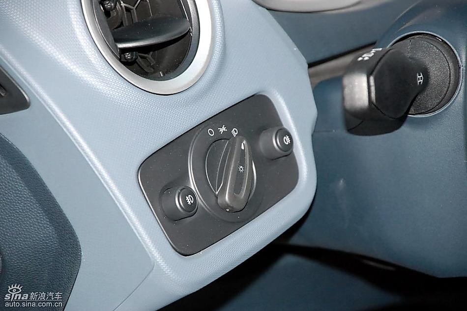 新嘉年华内饰实拍