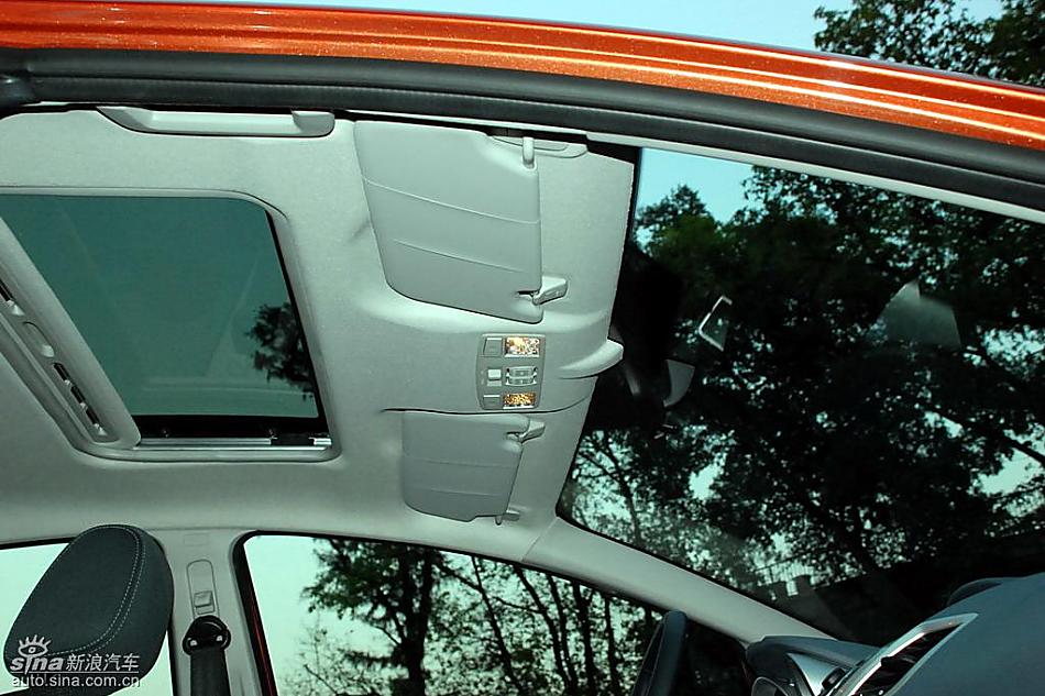 新嘉年华内饰实拍