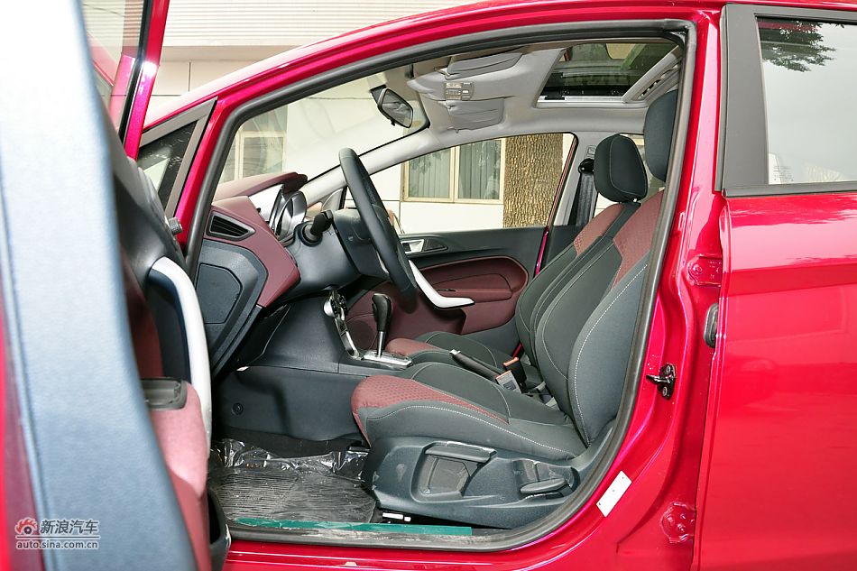 2011款嘉年华高清到店实拍