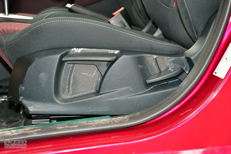 2011款嘉年华高清到店实拍