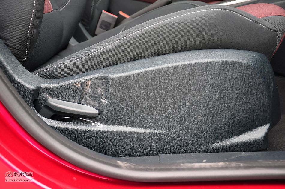 2011款嘉年华高清到店实拍