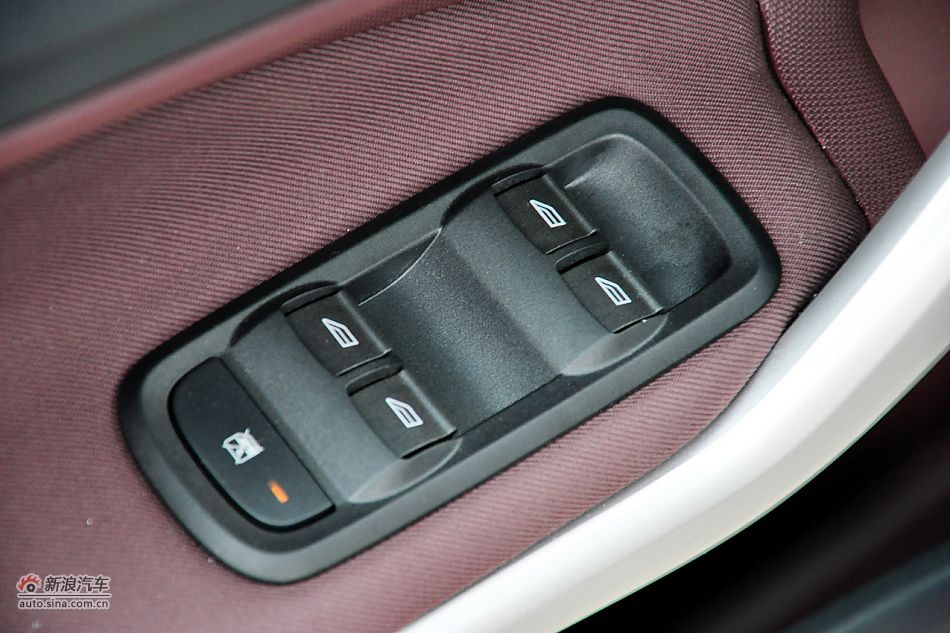 2011款嘉年华高清到店实拍