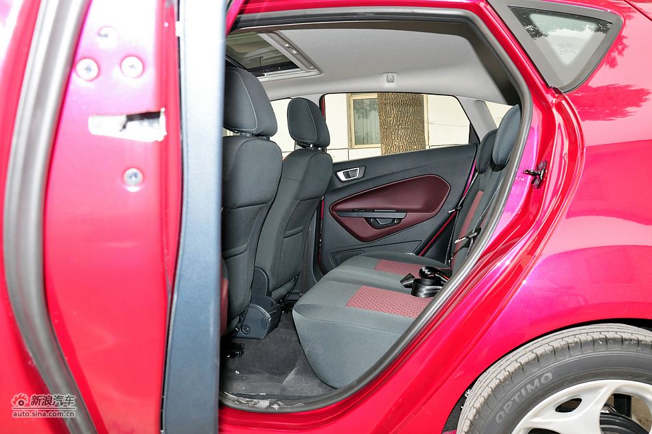 2011款嘉年华高清到店实拍