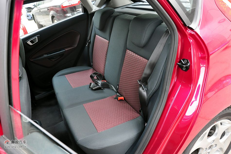 2011款嘉年华高清到店实拍