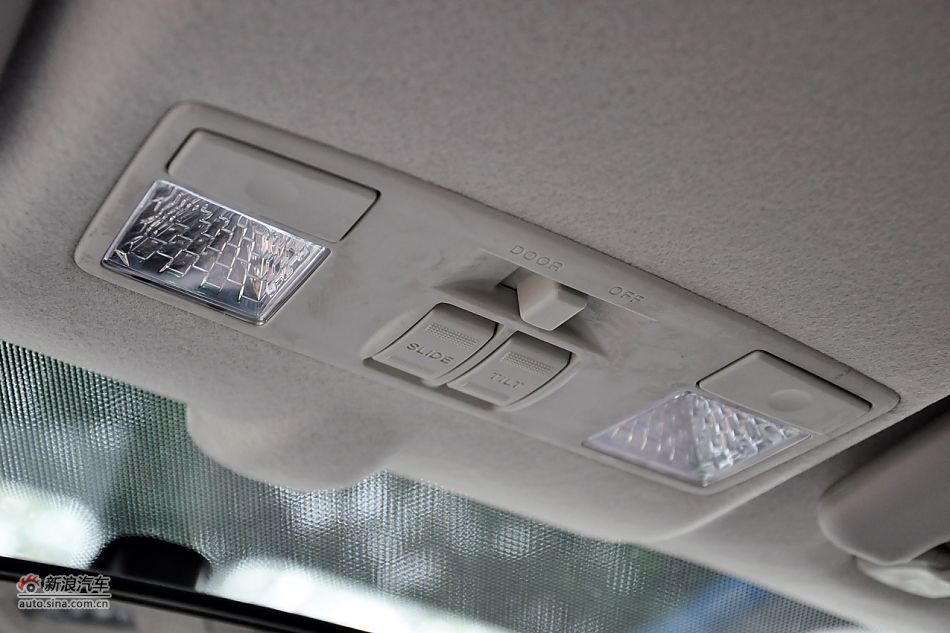 2011款嘉年华高清到店实拍