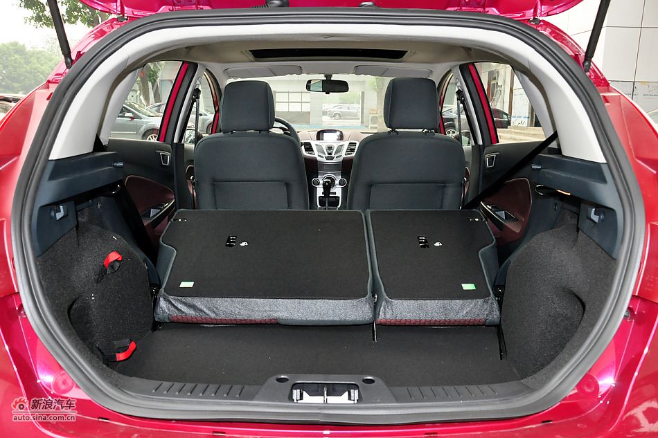 2011款嘉年华高清到店实拍