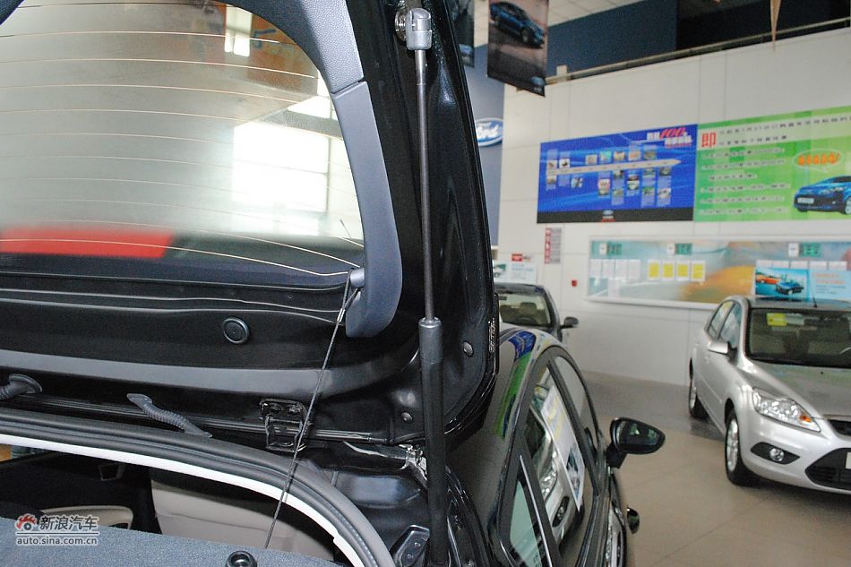 09款新嘉年华1.5L自动时尚型