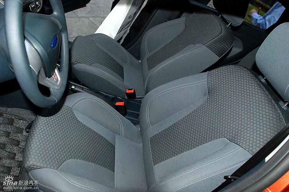 新嘉年华内饰实拍