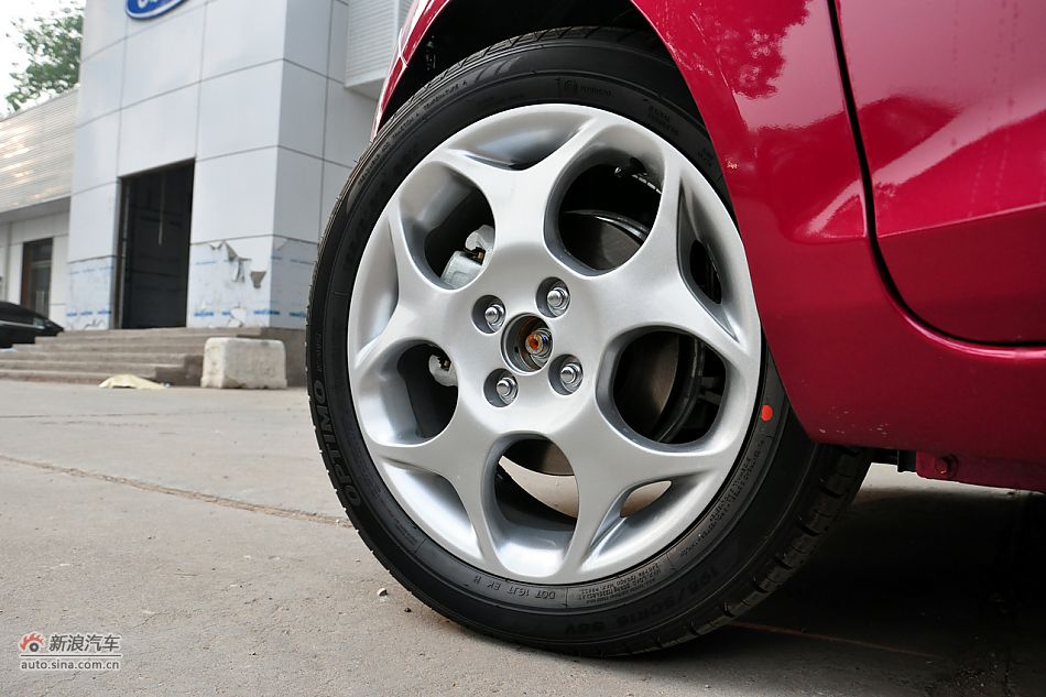 2011款嘉年华高清到店实拍