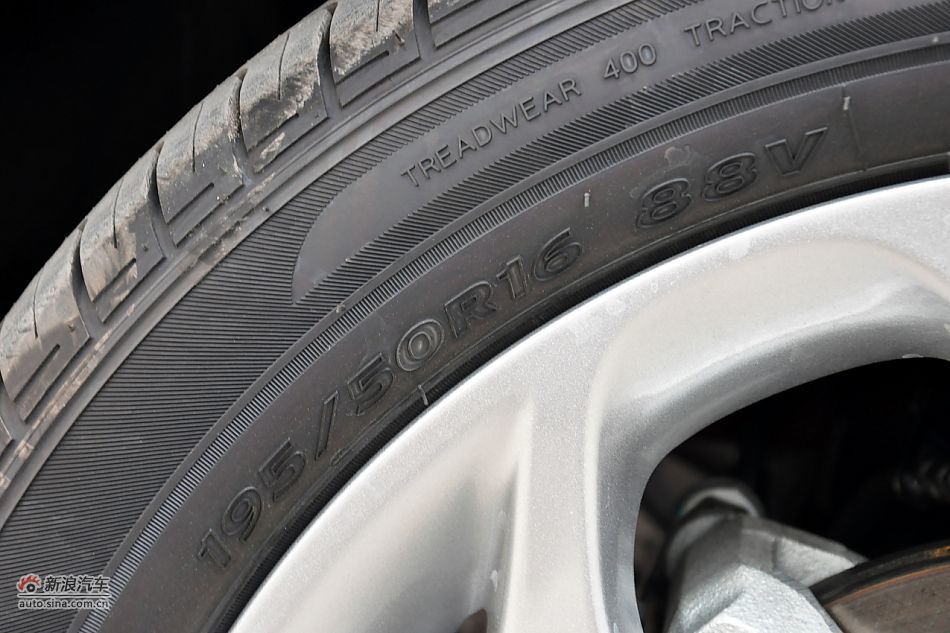 2011款嘉年华高清到店实拍